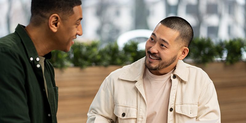 Validar as ideias de oportunidade de negócio com possíveis clientes.